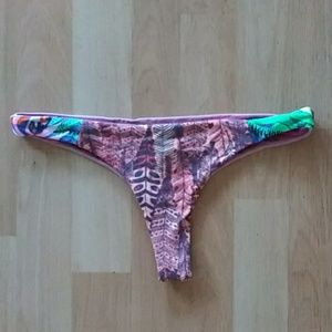 Maaji bikini bottoms Size M